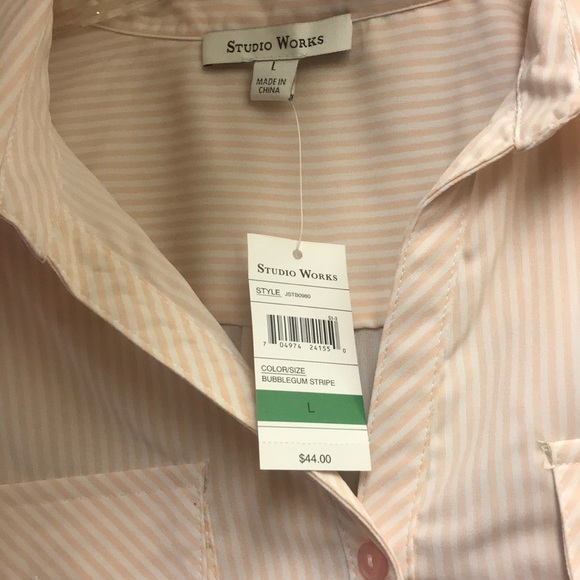 Bumble Gum Button down shirt, never worn - Picture 2 of 3